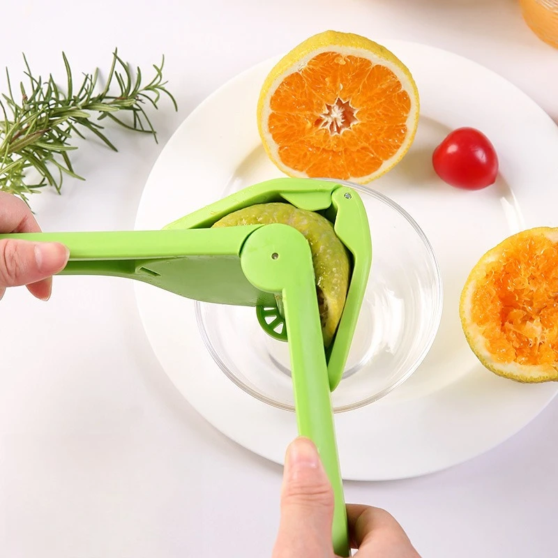 The Easy-to-squeeze Manual Juicer, Lemon Juicer, Features A Simple Design, Is Easy To Operate and Made of Eco-friendly Materials