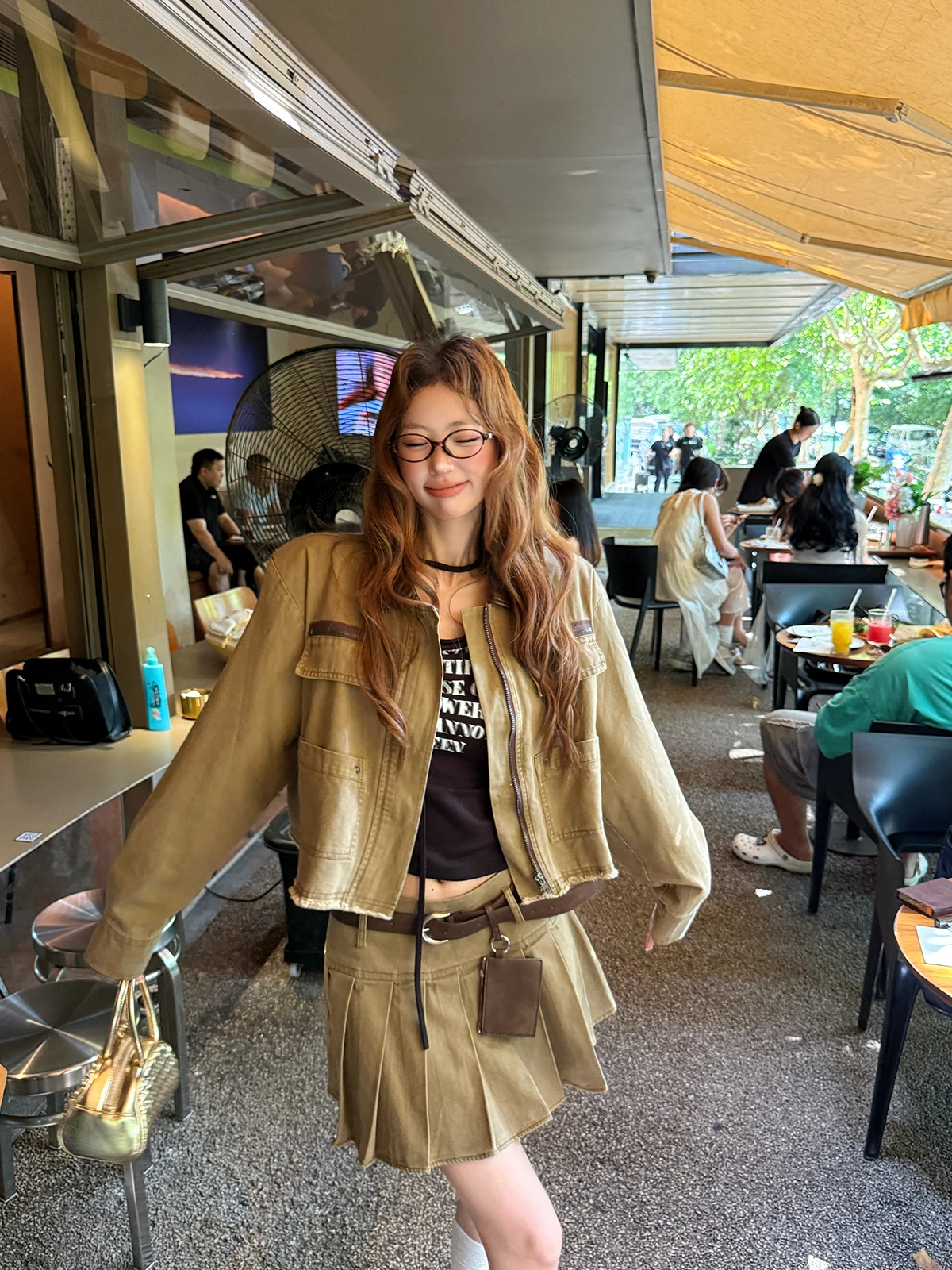 

Комплект из джинсовой юбки и жакета ChocoBerry в винтажном стиле с пэчворк-воротником, плиссированной юбкой и коротким рукавом на молнии для женщин