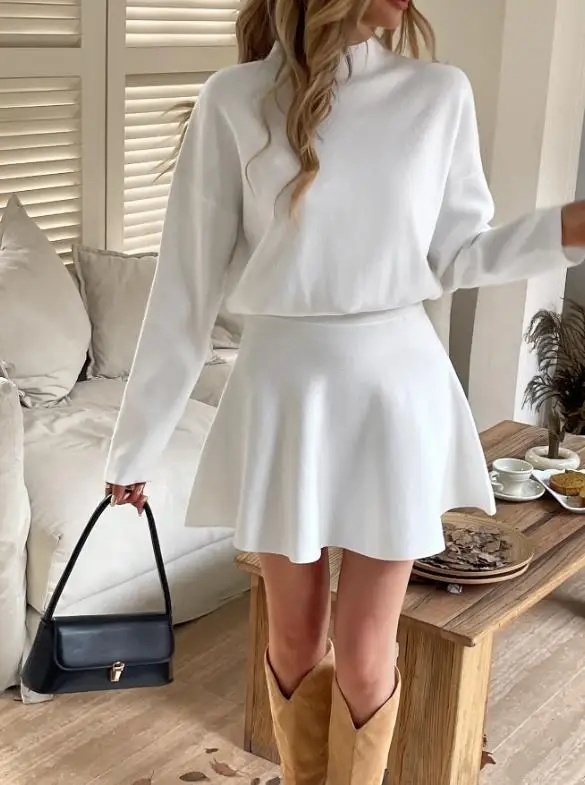 Abito da donna 2025 Ultimo autunno e inverno Elegante sexy tinta unita a maniche lunghe in lana Gonna corta Maglione Abbigliamento donna