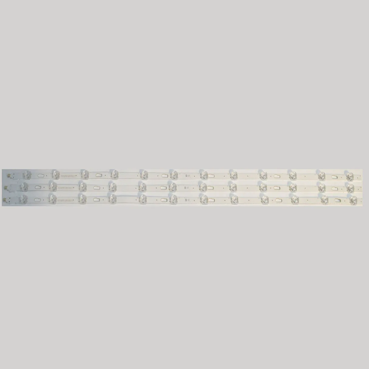 

Светодиодная лента подсветки для 30-50-OD23-3X12-966X12.5-221018-2.3 30-50-0D23-3X12-966X12.5-221018-2.3 VN7R01350Y21100 UN50TU8000FXZA