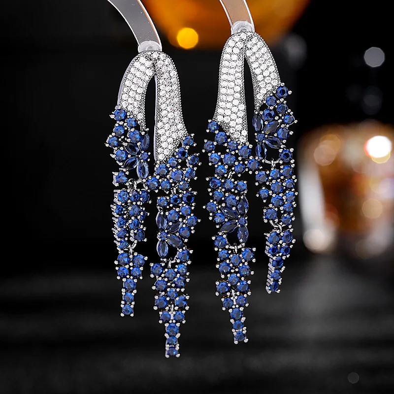 European and American Retro Court Style Exaggerated Earrings French Elegant Temperament Evening Dress Matching Long Earr