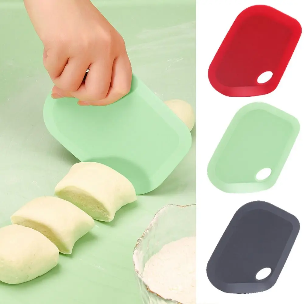 Colorful Green Red Black Dough Scraper Multi-purpose Large Bench Scraper Home Kitchen Food Scrapers Pizza Making Gadgets