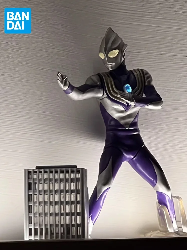 Caja ciega Bandai genuina, juguetes de cápsula, figura de Anime brillante, personaje con luz Ultraman 2 Jack Seven, figura decorativa modelo
