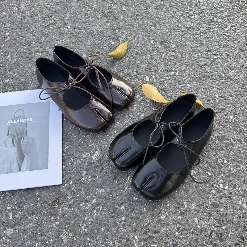 

Birkuir Retro Split Toe Lace Up Low Heel Shoes For Women Mary Jane Shoes Female Cow Leather Luxury 2026 Casual Shoes Female