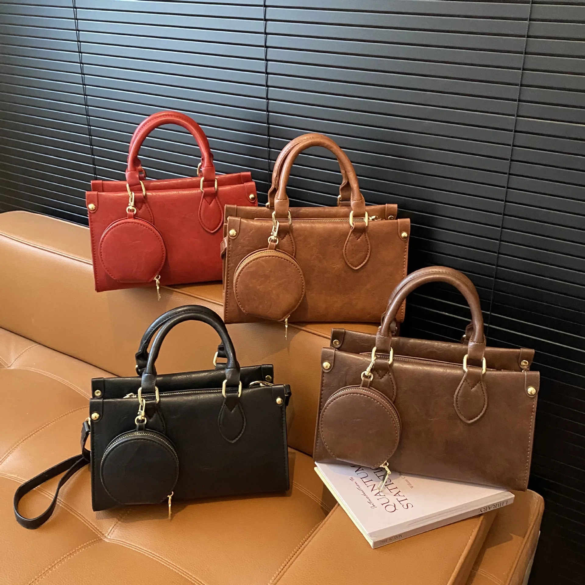 

Осенне-зимняя винтажная квадратная сумка 202, модная женская сумочка с верхней ручкой, минималистичная сумка через плечо, шикарная сумка «день-ночь»