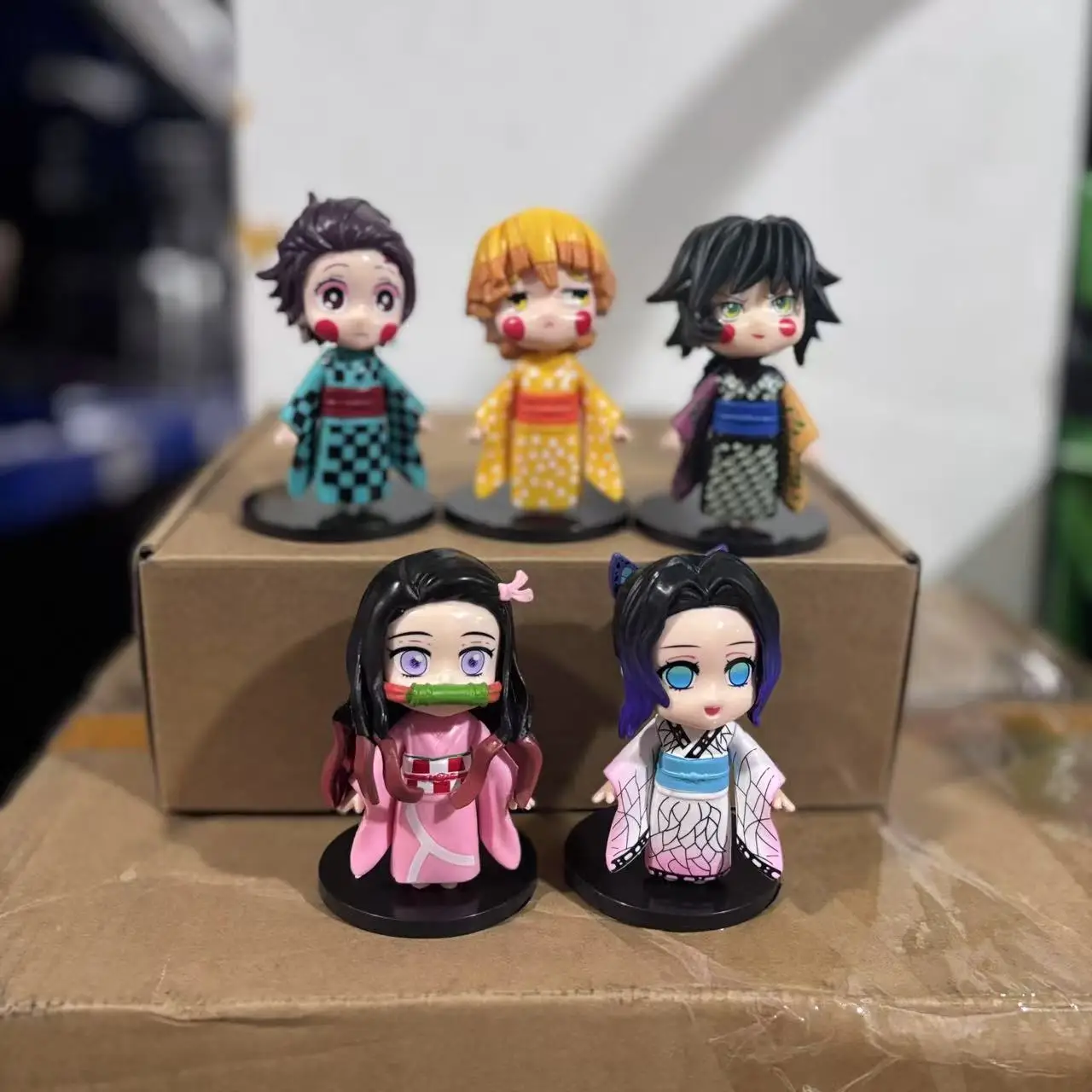 

5pcs/set Demon Slayer Kamado Nezuko Shinobu Kocho Tanjiro Kimono Figure Model Toys 10cm