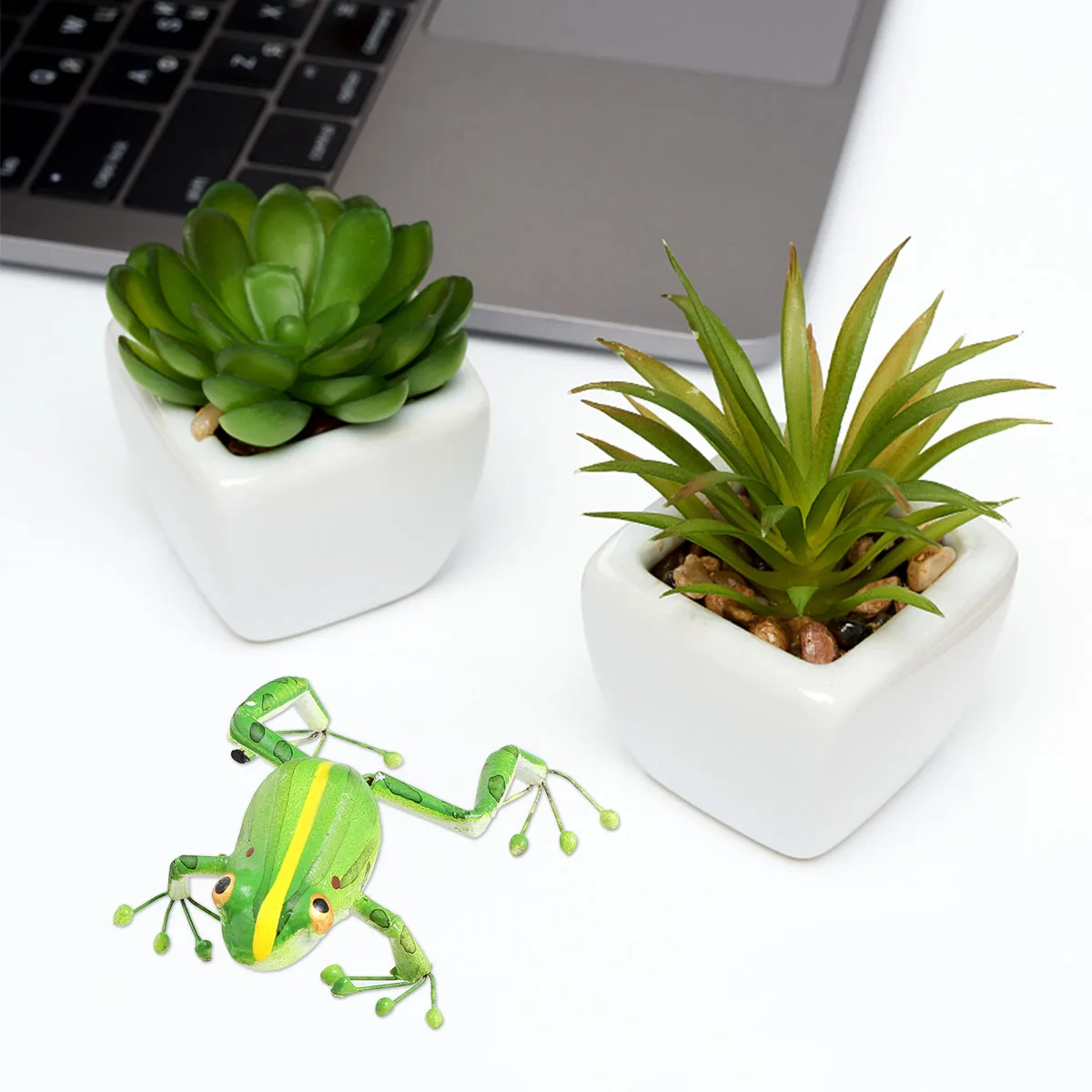 

Iron Frog Decor Cartoon Lifelike Craft Statue For Home Decoration Metal Frog Garden Ornament