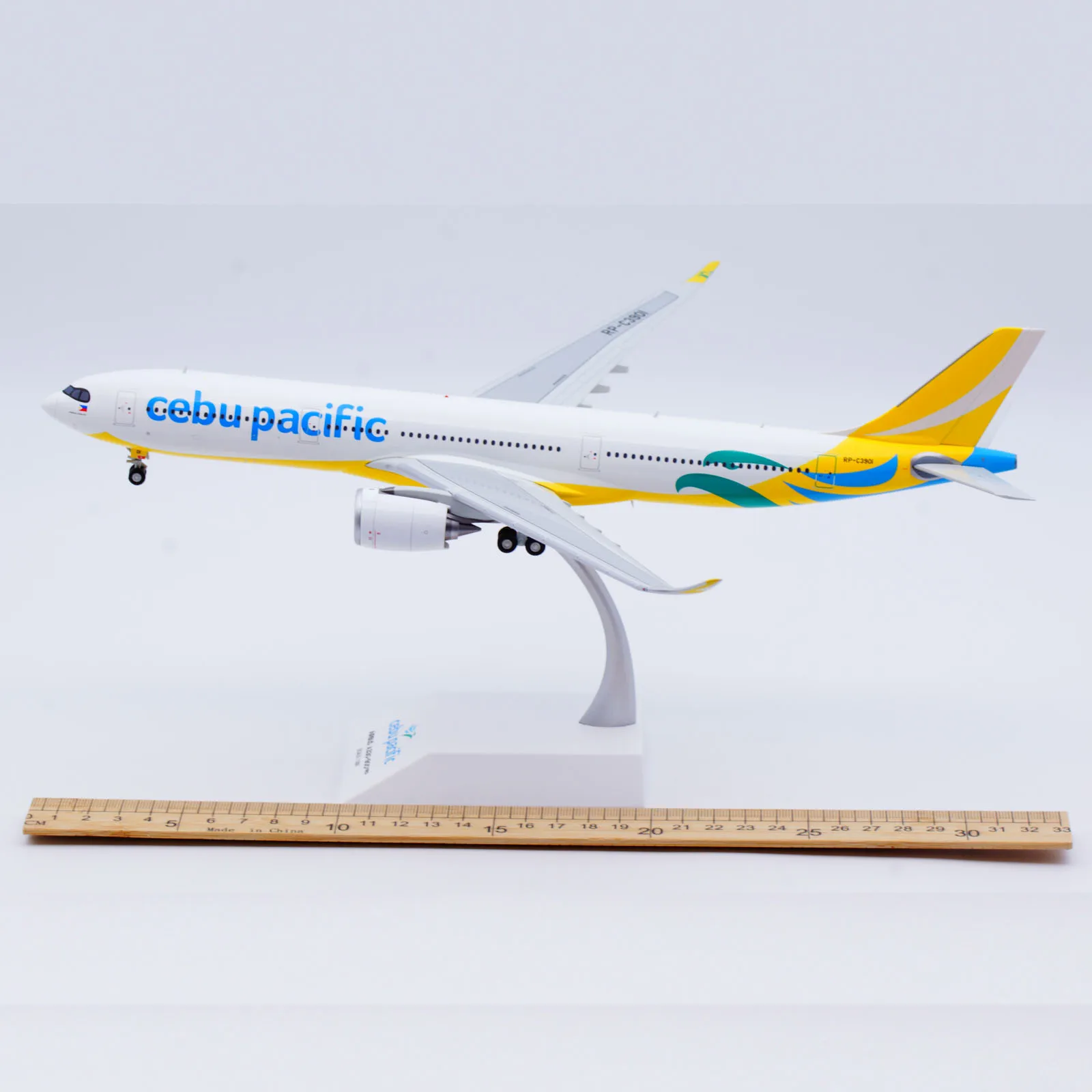 XX20256 Alloy Collectible Plane Gift JC Wings 1:200 Cebu Pacific Airbus A330-900NEO Diecast Aircraft Jet Model RP-C3901