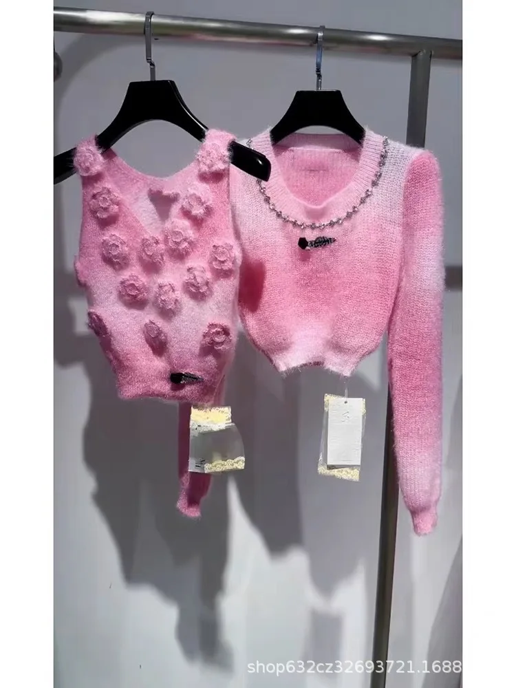 Maglioni Cardigan lavorati a maglia dolce rosa per le donne 2023 nuovi top lavorati a maglia corti a maniche lunghe con fiore di rosa di fascia alta