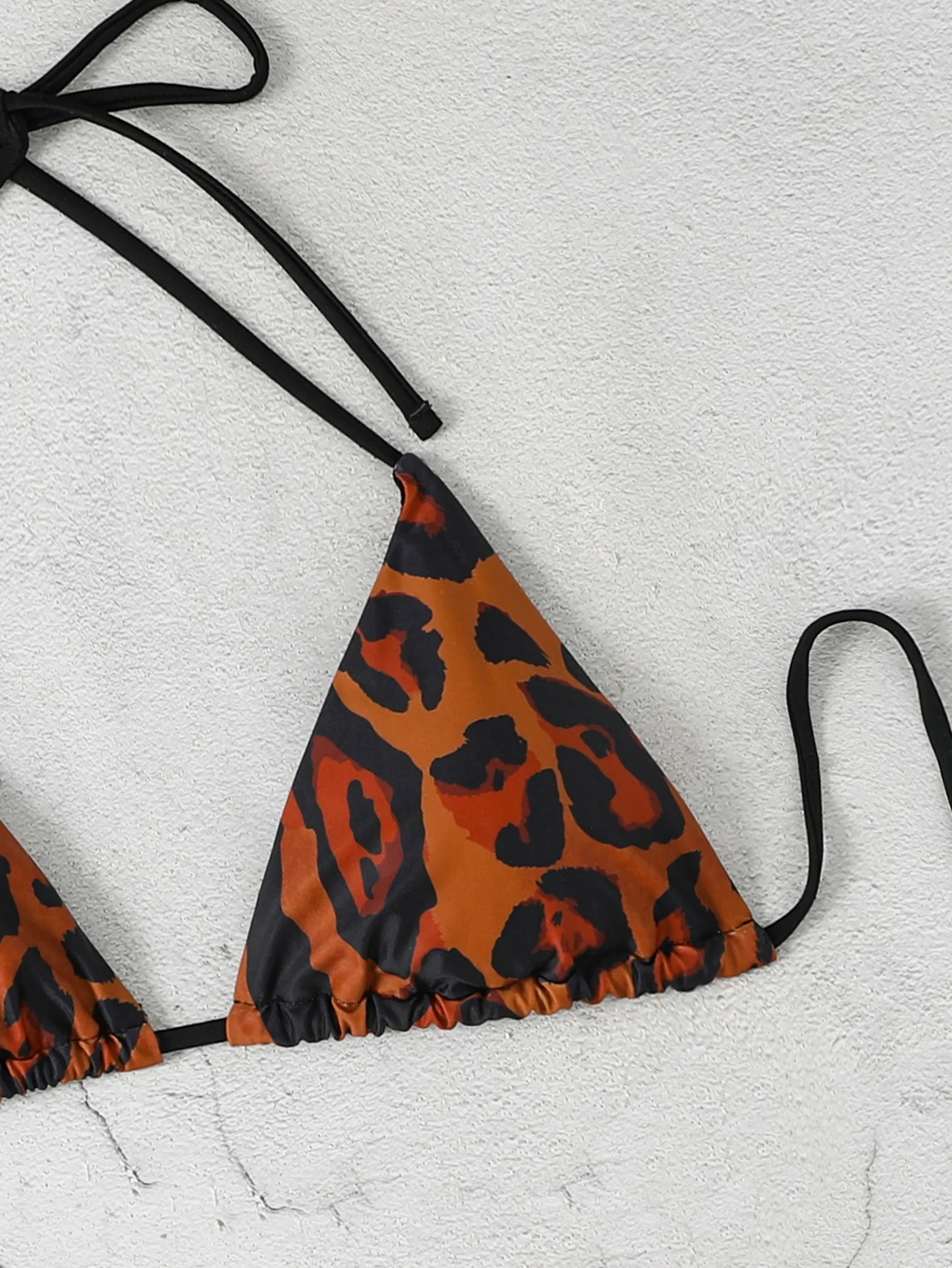 Triângulo sexy halter tanga biquíni 2025 mulheres corda banho feminino leopardo maiô natação maiô beachwear