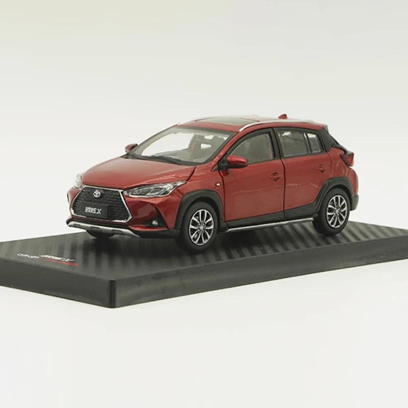 Diecast 1:30 Scale YARIS X Model Alloy Car Finished Product Simulation Series Toy Automobile Static Souvenirs Collection Gift