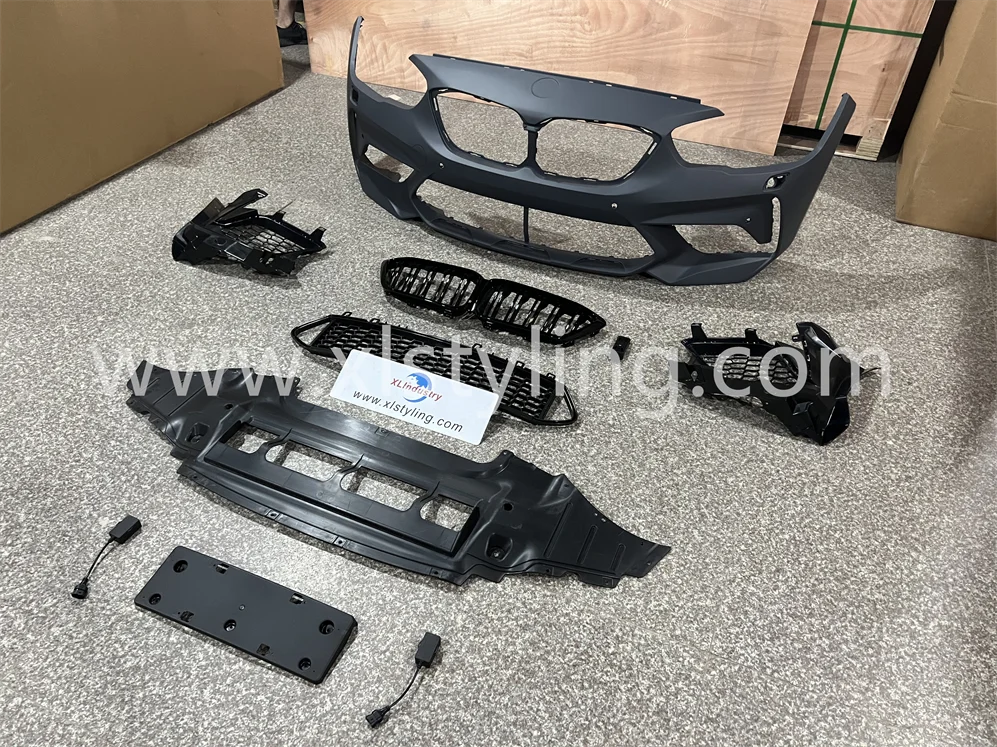 Car accessories body kits conversion facelift front bumper for BMW 1 series F20 LCI to M2C  style