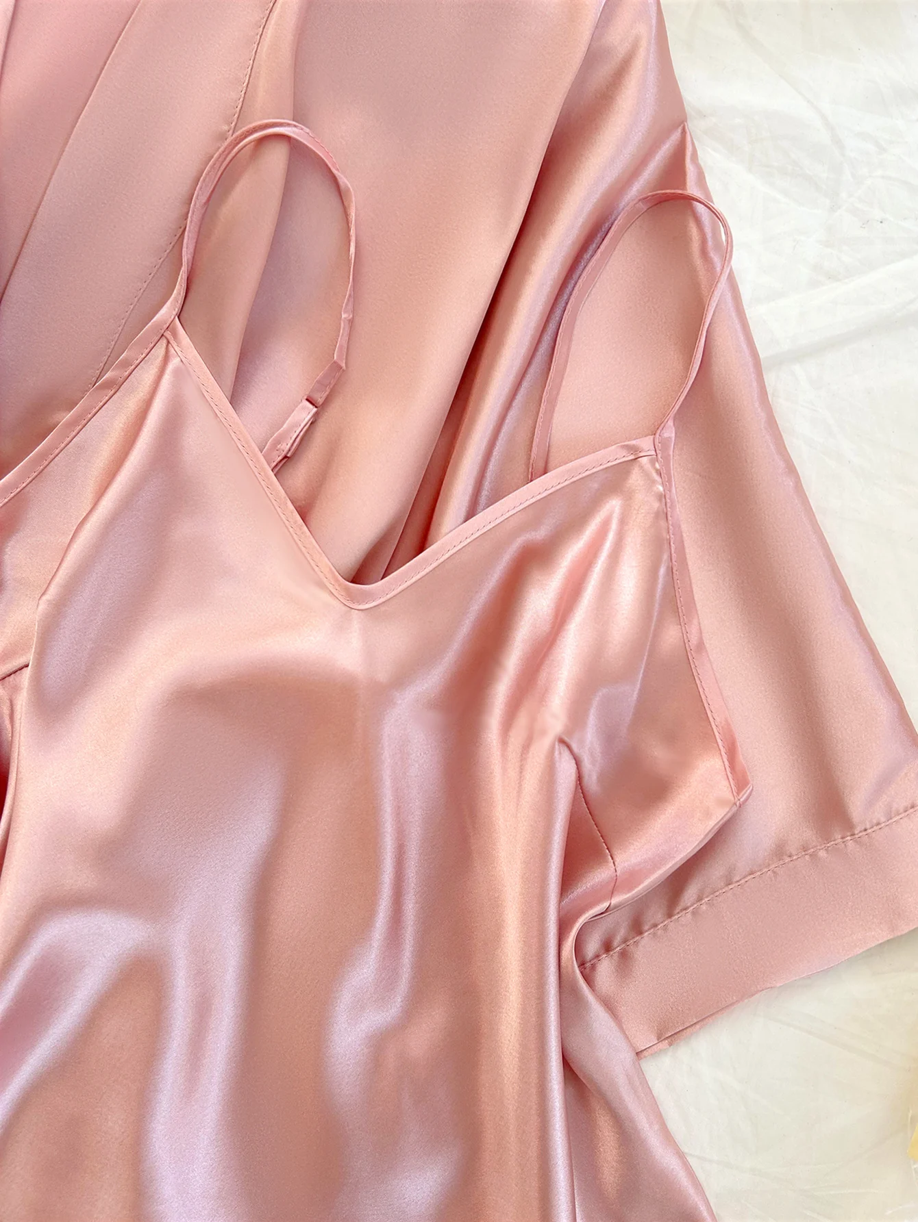 Setelan Piyama Satin Solid Ele - Luxury Lifestyle Women ulasan dan harga