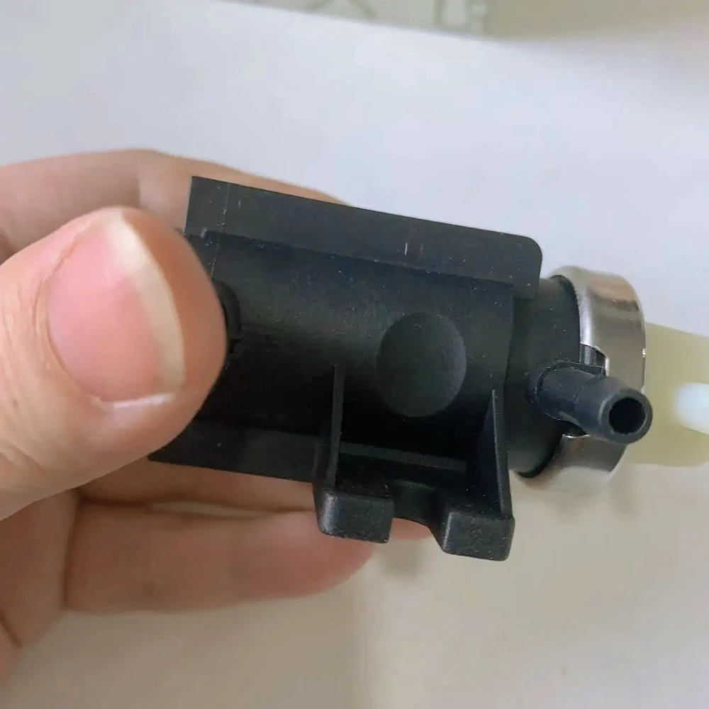 

AC-OEM A0091533128 Turbo Boost Vacuum Control Pressure Valve For MERCEDES-BENZ E Sprinter C204 A207 W212 B906 SLK C (W205)