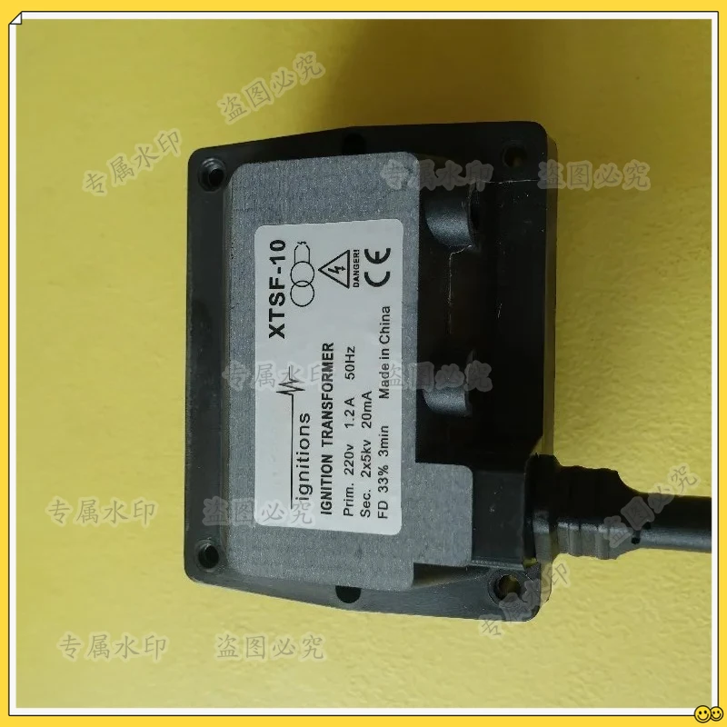 

XTSF-10 Ignition Transformer for Oil Boiler Burner Input 220V with 2 Pole XinTong
