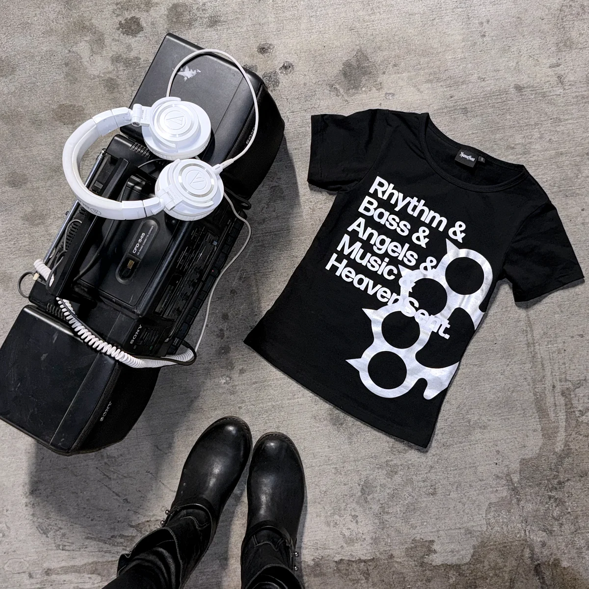 2000s الأمريكية القوطية الرجعية 90s ايمو بنات نمط اليابانية Y2k إلكتروني تي شيرت مطبوع Trashy خمر Harajuku قصيرة الأكمام تي شيرت