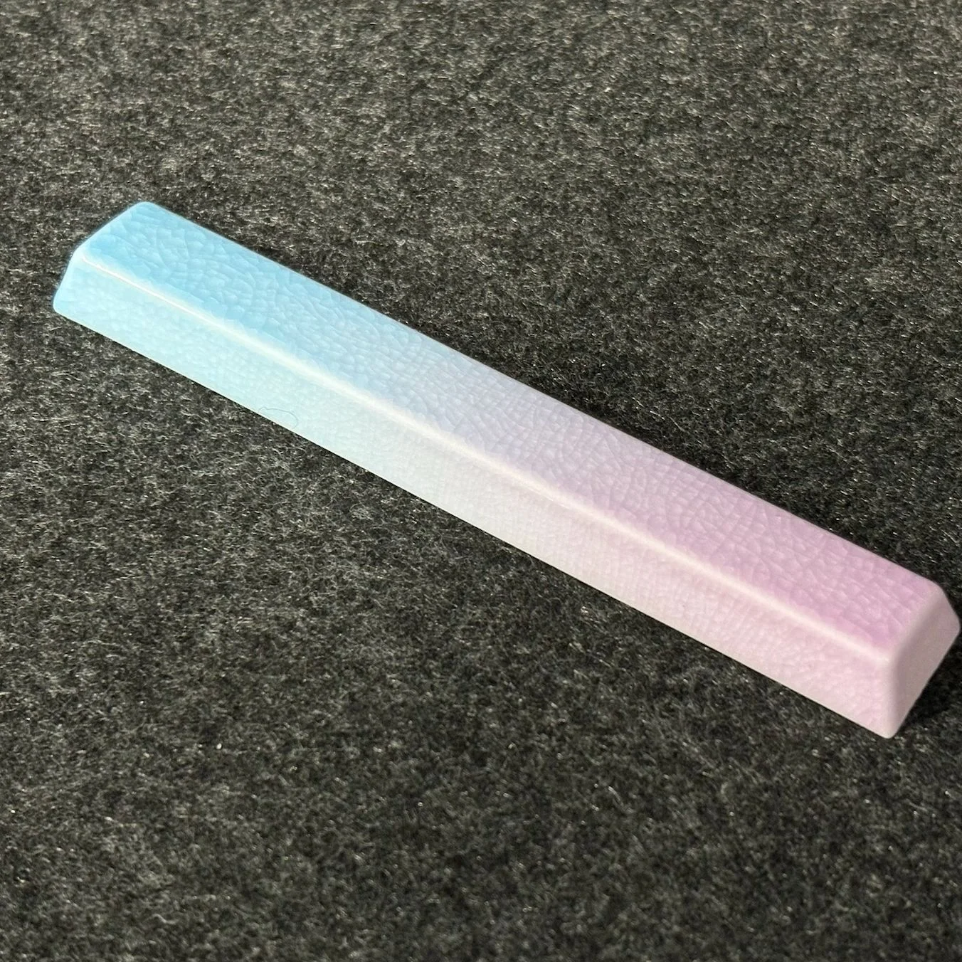 Ceramic Gradient Ice Crack Spacebar Keycap 6.25U, Blank Translucent Shine-Through OEM Profile,Anti-wear Oil Resistant Mechanical