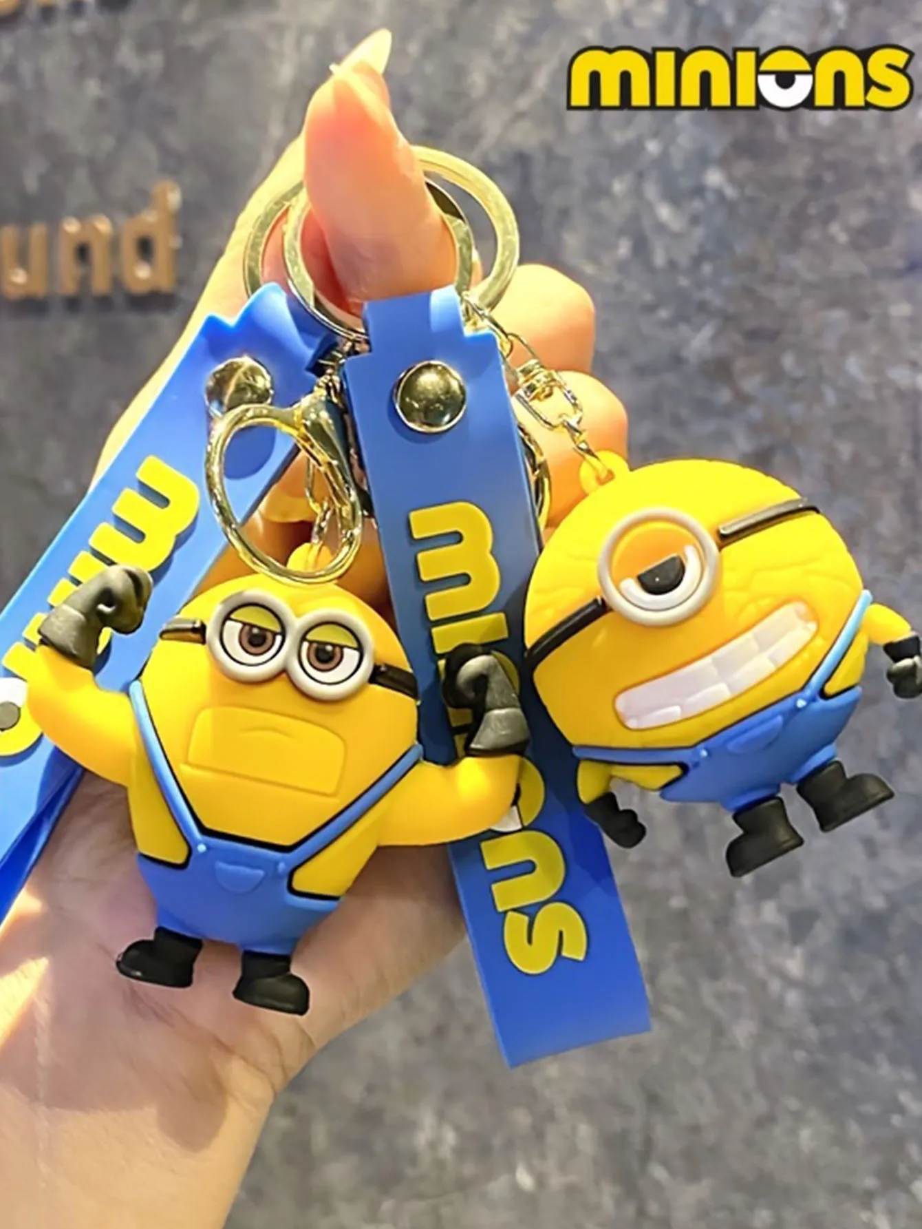 1Pc Minions Anime Merchandise Gift Keychain Pendant, High Aesthetic Creative Metal Pendant, Suitable for Hanging on Keys, School Stationery, Bags, and Various Other Items, Can Be Used as a Gift for Friends, Family, and