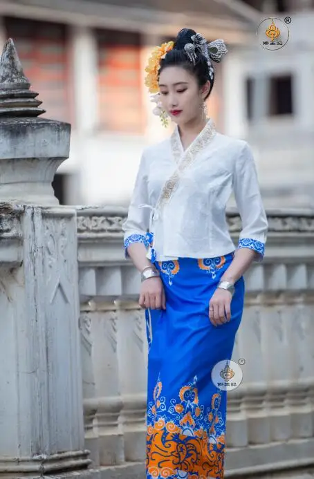 Chinese Women's Dai Traditional  Thin Breathable and Comfortable Middle Sleeve Skirt Slim