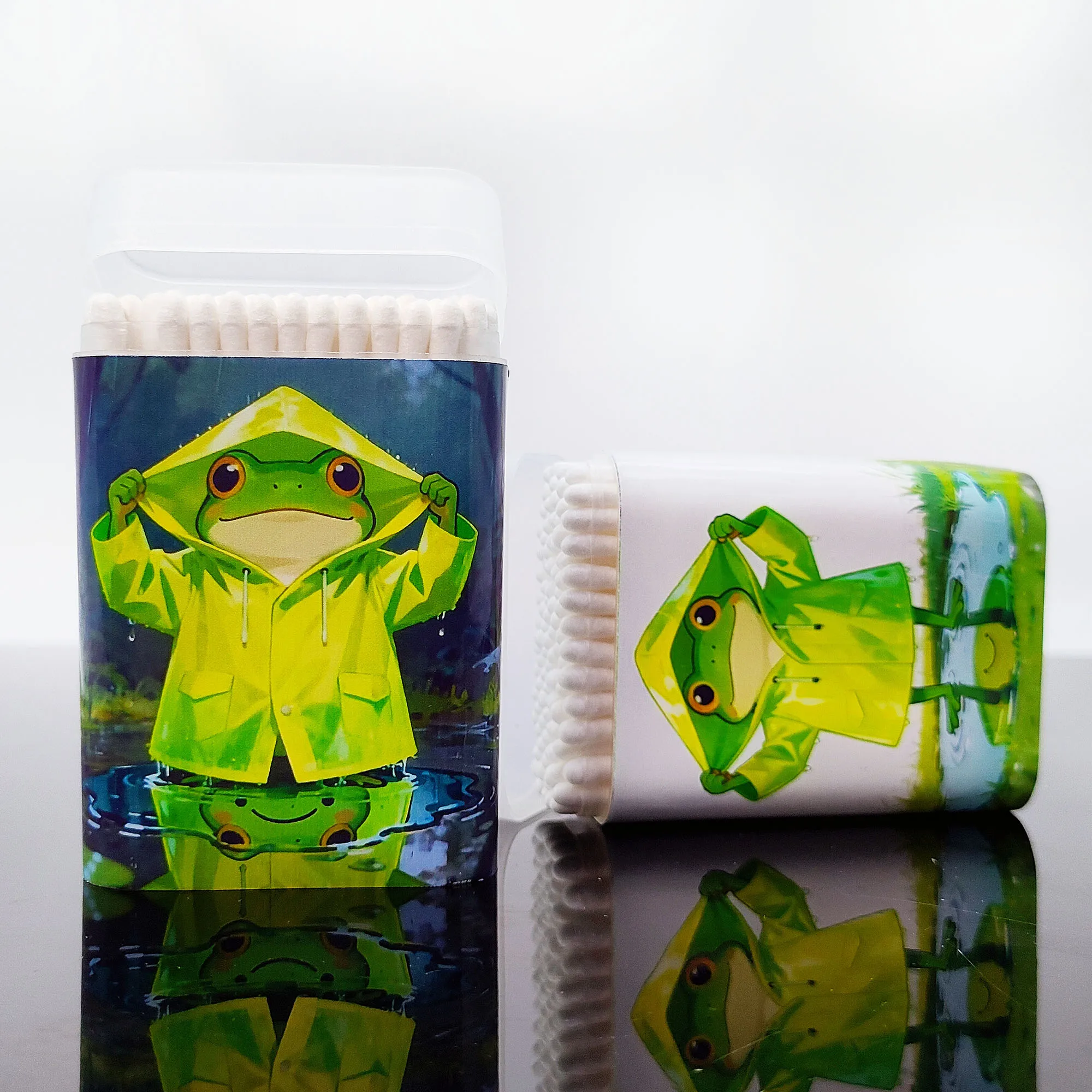 200pcs Rainy Frog Theme Cotton Stick Multi functional Double headed Cotton Swamp Round Spoon Cotton Swamp Stick.
