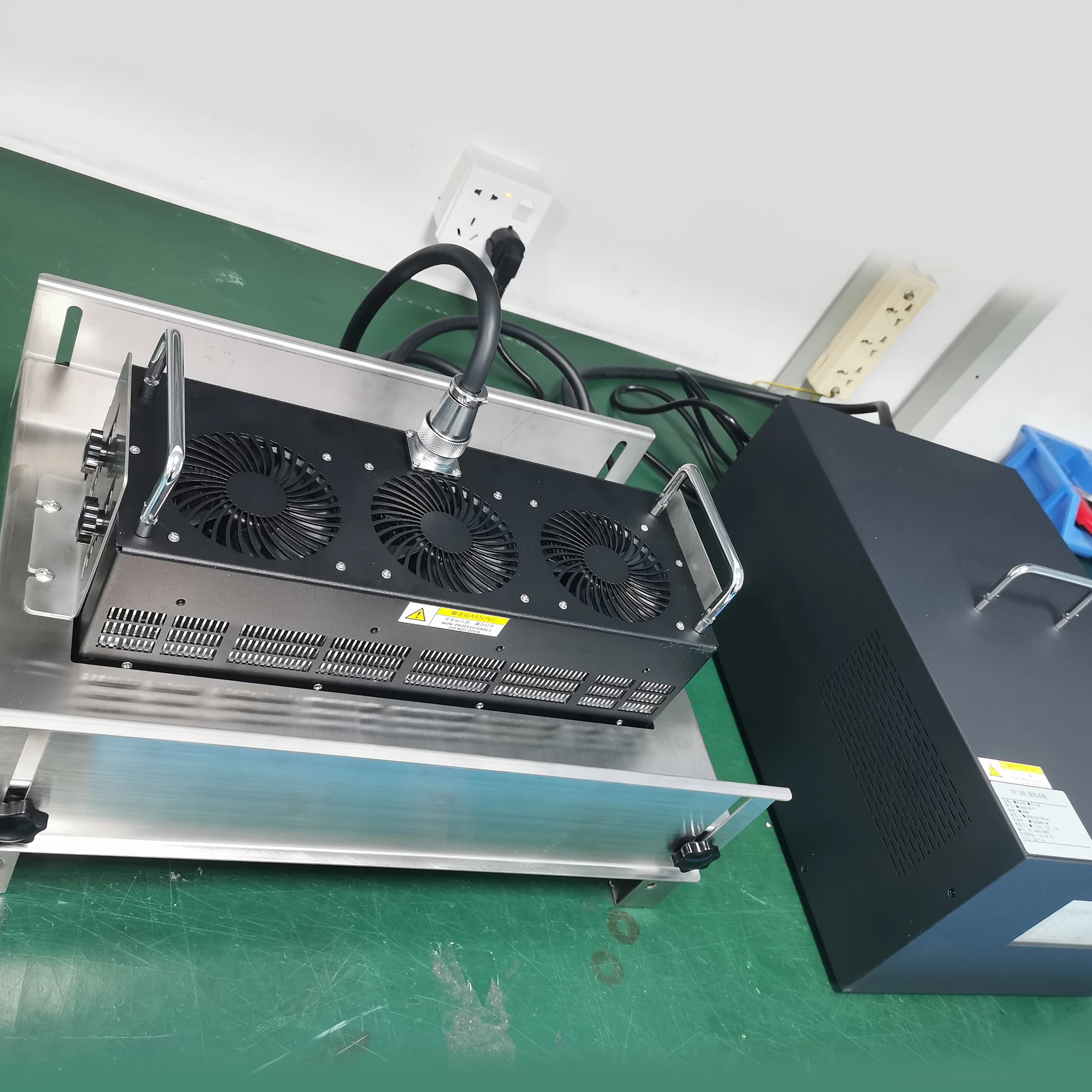 395NM UV LED Cure Lamp For UV Adhesive Resin Efficient Curing System 900W 300*100mm Radiant Area