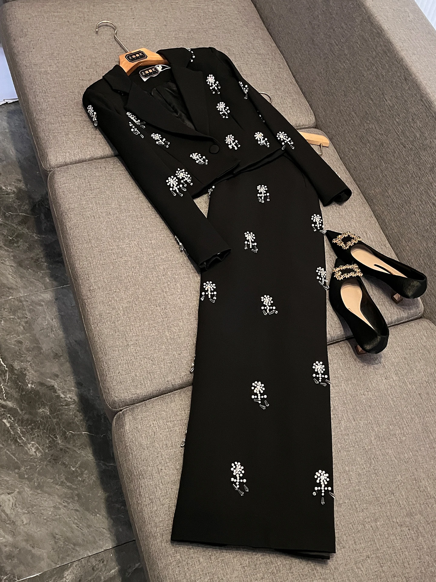 

Модный комплект из двух предметов с высокой талией, облегающий, с цветочным декором и стразами, для женщин, элегантный ансамбль P74