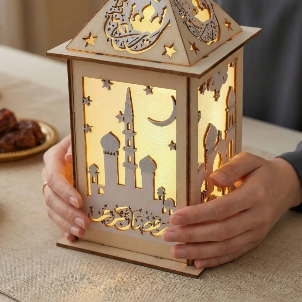 Wooden Ramadan LED Lantern Hollow Moon Star Design Moroccan Wind Lantern Hanging Eid Mubarak Lantern Atmosphere Ornament