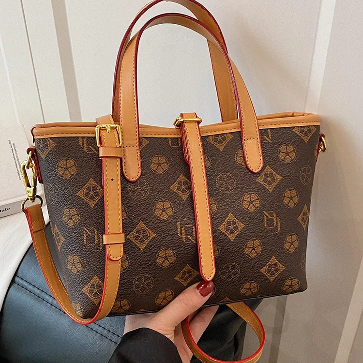 

2025 Print Tote Bag, Spacious Shoulder Purse for Women, Trendy Crossbody Tote, Casual Day-to-Night Bag, Textured Sling Bag