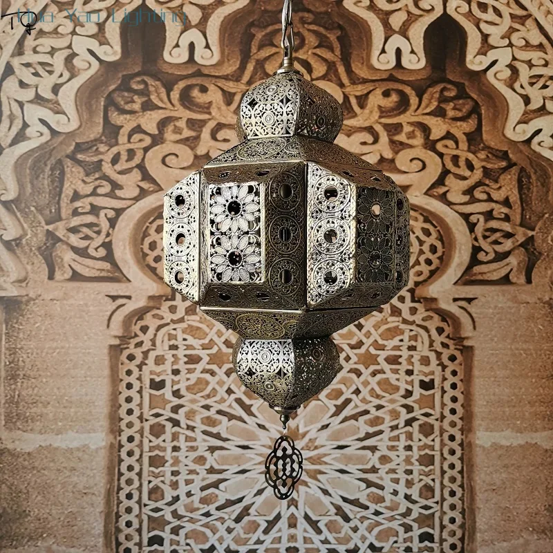 Southeast Asia Vintage Industrial Moroccan Pendant Lights Hollow Carving Iron Art Decorative Hanging Lamp Home Decor Loft Studio
