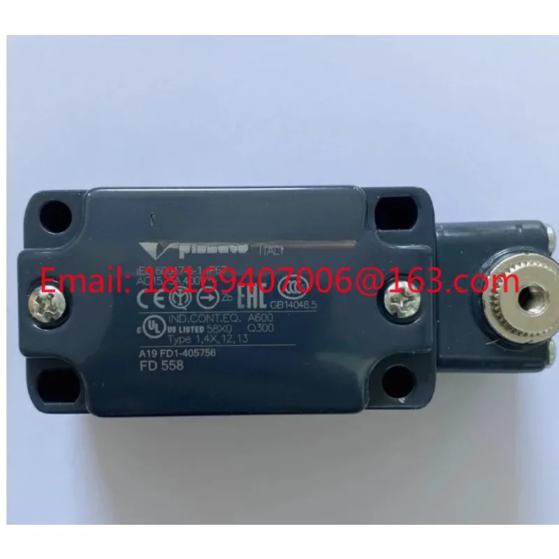 

new FOR 1pcs-Pizzato Italian imported limit switch FD 558 FD558