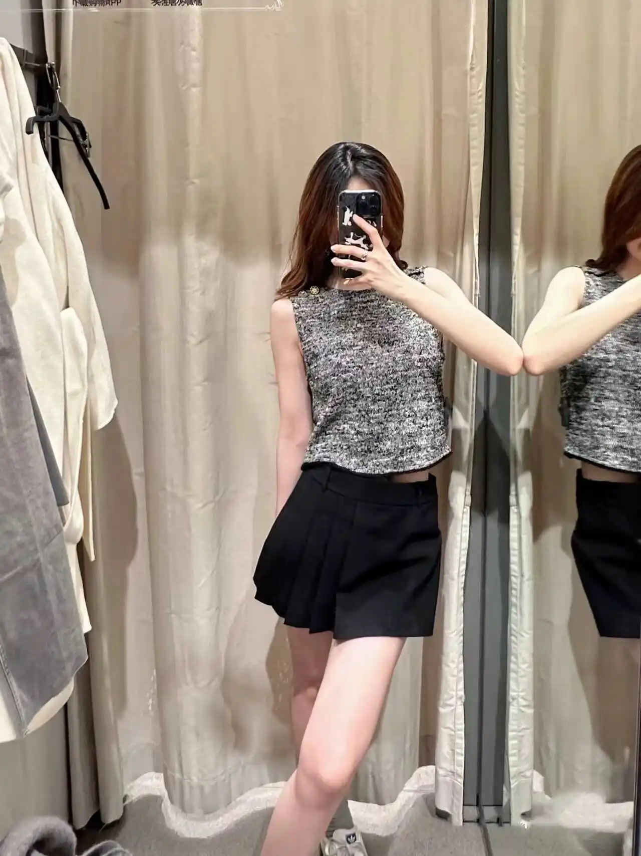 달콤한 슬레 패셔너블한 텍스처 자수 슬림핏 조끼 탑 신상 봄 여름 슬림핏 오버사이즈 폴리에스터 섬유