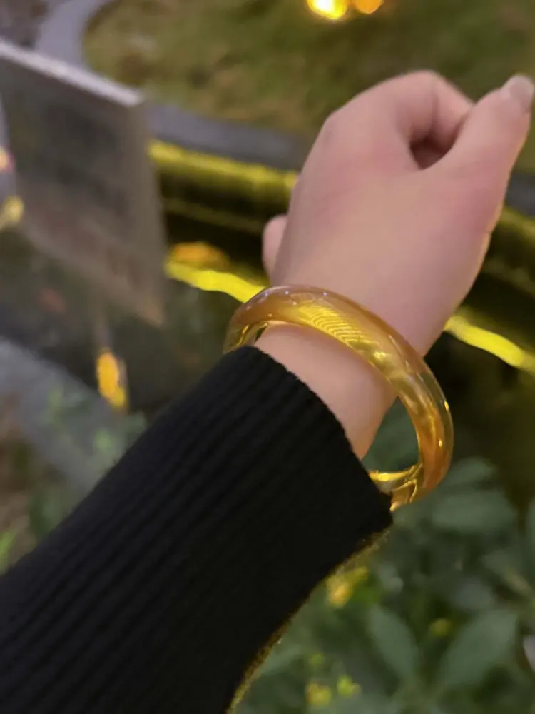 

Pure Natural Yellow Bracelet Women's Light Luxury Ice Transparent Design Sense Premium White Moonlight Ice Bracelet