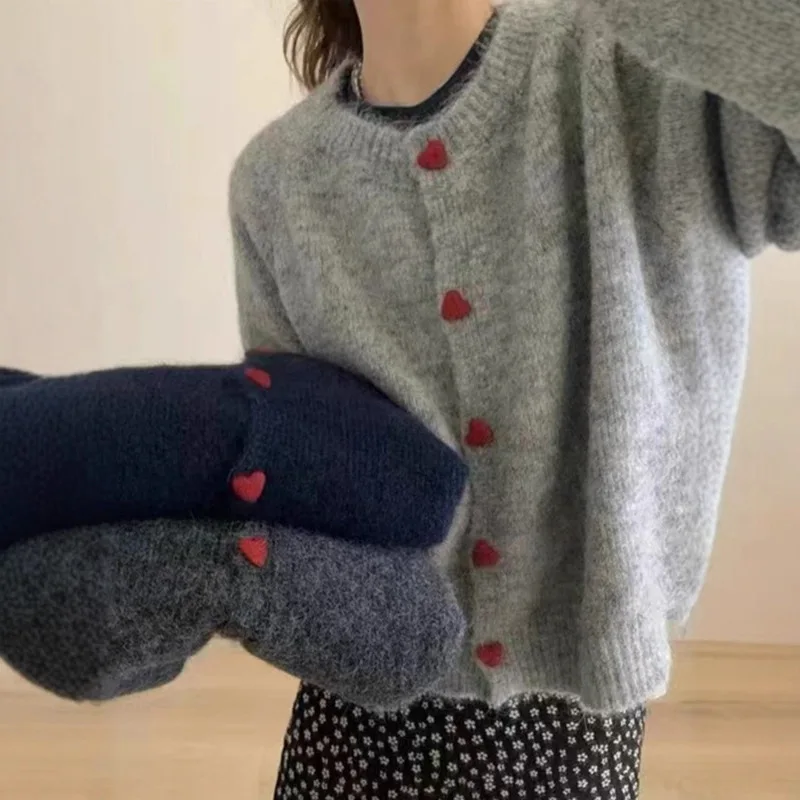 

Korean Round Neck Heart-shaped Button Knit Cardigan 2025 Autumn and Winter New Sweater Jacket Women's Top