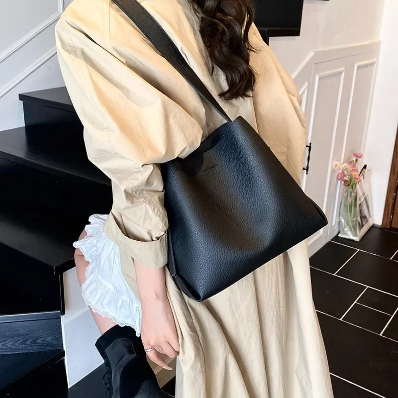 

New 2025 Stylish Bucket Bag - Women's High Quality Shoulder, Large Capacity Solid Color Simple Casual