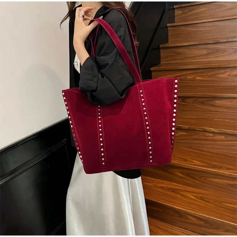 Y2kn Frauen Niet Tote Tasche Herbst Und Winter Neue Vielseitige Casual Schulter Unterarm Tasche Marke Designer Mode Einfache Handtasche – Detail 14