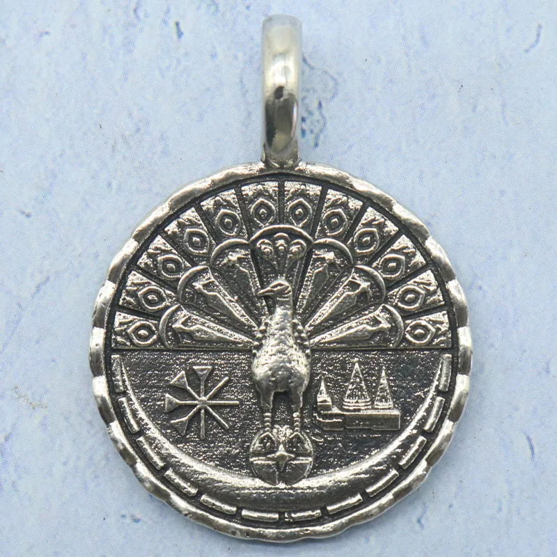 اشتر 3 واحصل على 1 مجانًا 9.7 جرام من الفولاذ المقاوم للصدأ King of Birds Women Present Pendant SheCrown