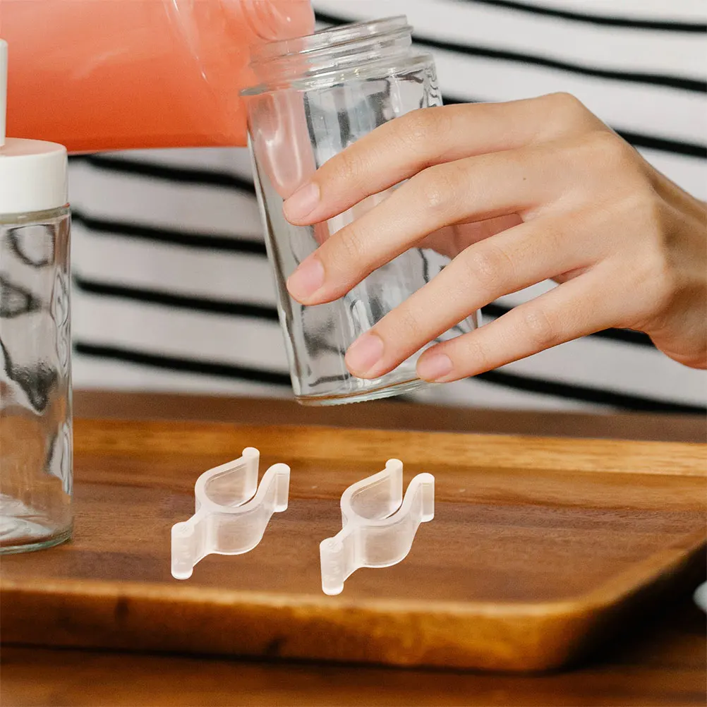 

100pcs Cleansing Oil Pump Clips Durable Plastic Bottle Locks Universal Lotion Shampoo Dispenser Collar - Wet Hand Friendly