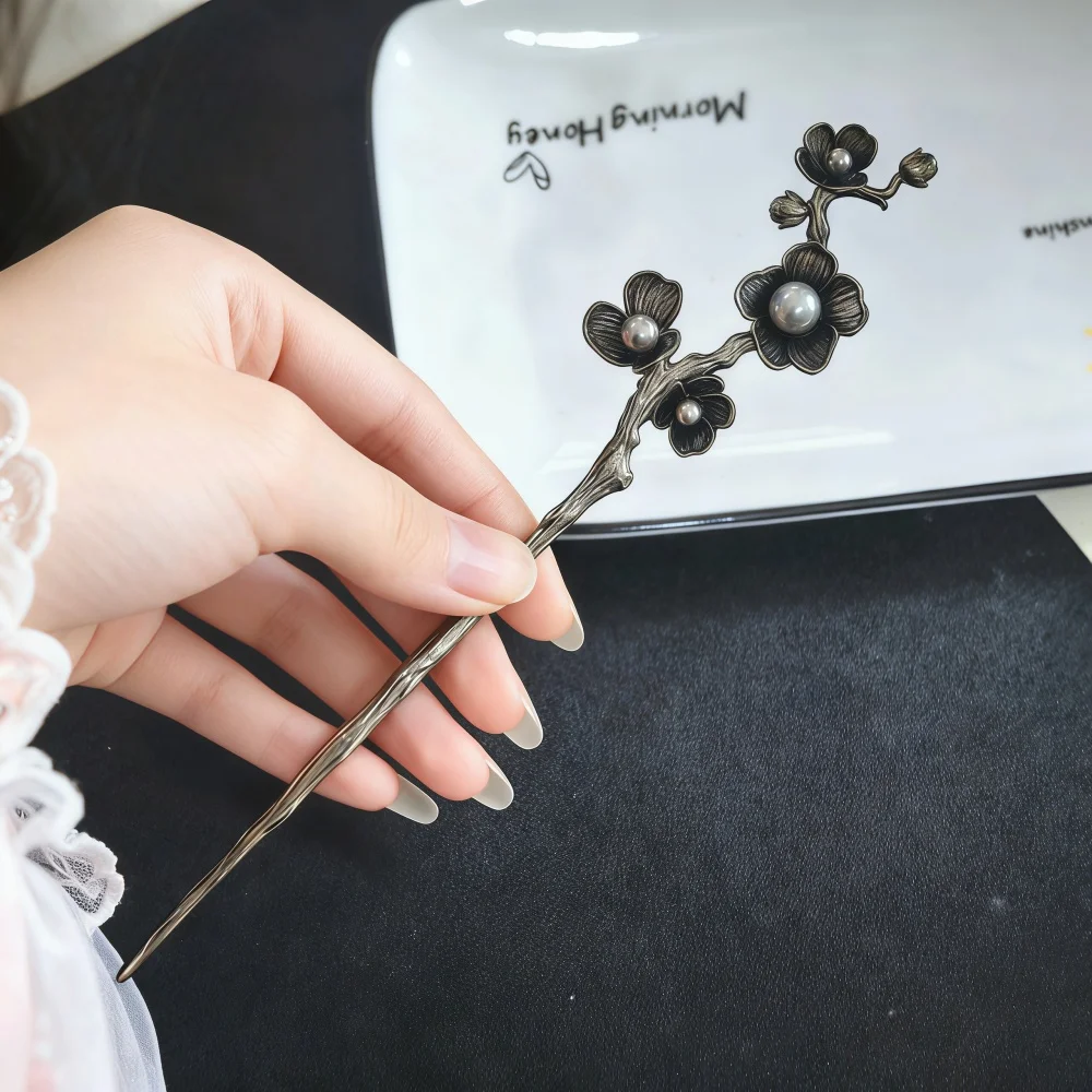 Alloy Simple Hair Sticks for Women Girls Metal Hairpin Vintage Floral Hair Forks Hair Accessories Gift view 2