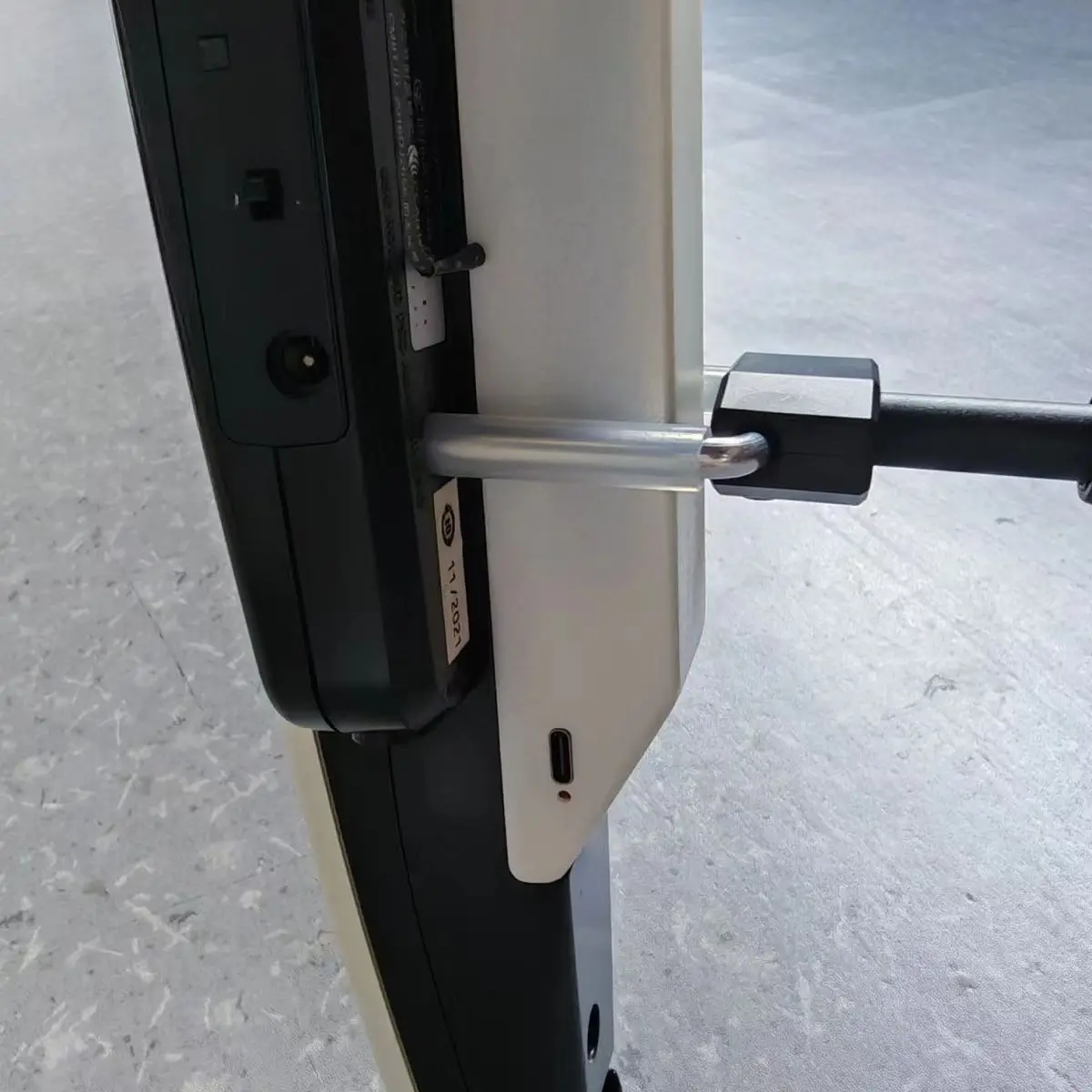 Roland AE20/30 Electronic Wind Instrument Waist Support Embedded Battery Support Bracket Extended Version Outdoor Waist Support