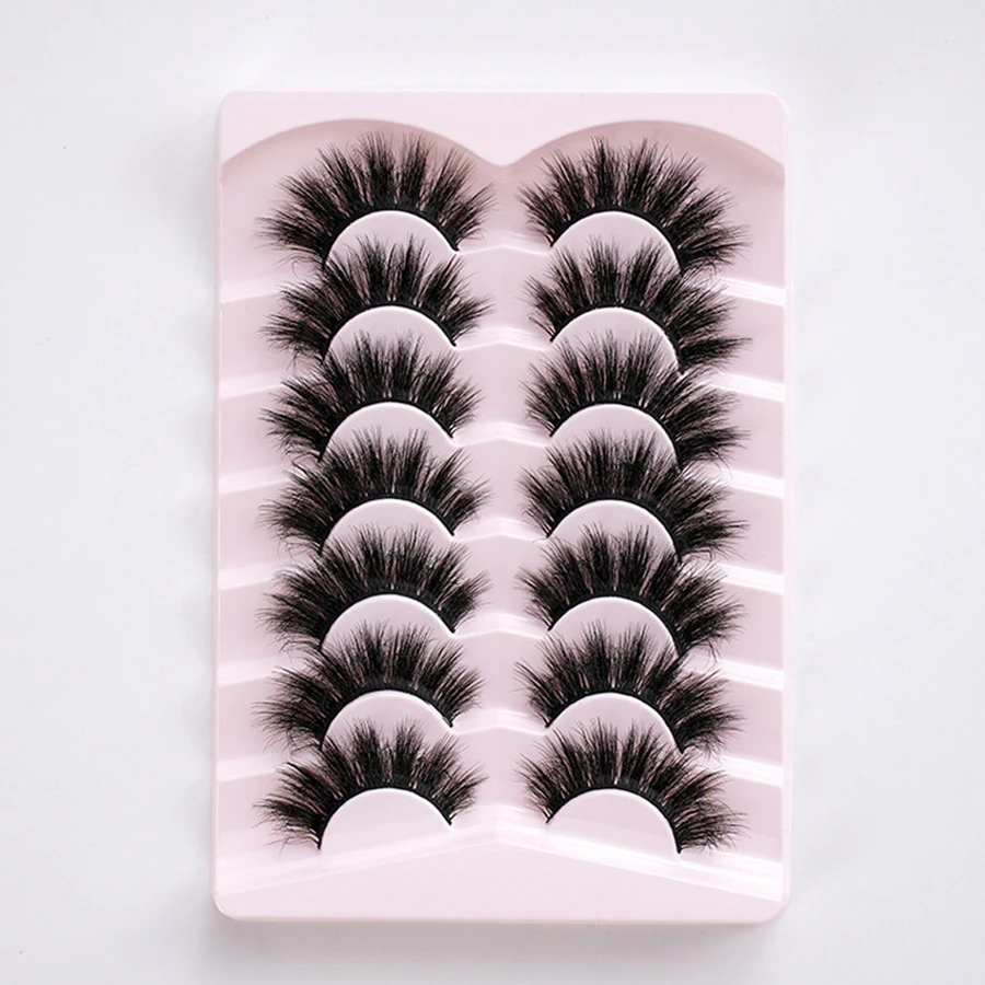 爆発的なボリューム感のつけまつげ7ペア、自然に伸びるふわふわで鮮やかなアイメイク、パーティーに欠かせないコスメ