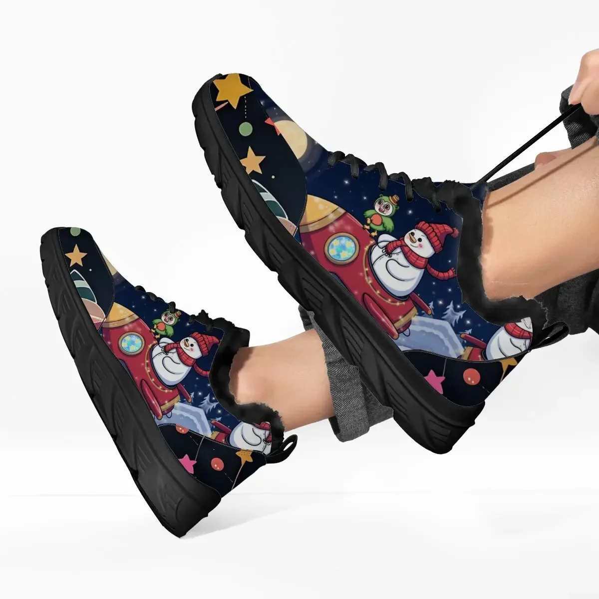 

Индивидуальные рождественские мультяшные снеговики Санта-Клауса, персонализированные праздничные подарки, новая повседневная спортивная обувь на шнуровке с принтом на плоской подошве