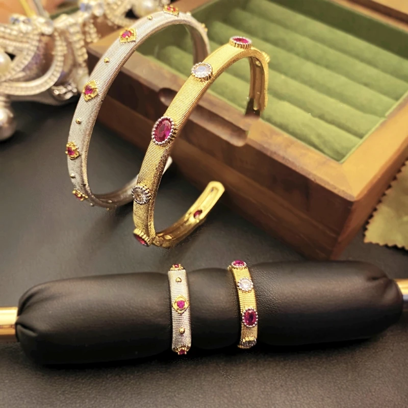 

Italian Burqila style hand-drawn process red corundum bracelet micro-inlaid two-color ring narrow version bracelet women's set