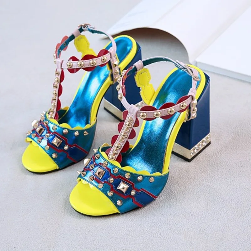 Vintage Studded T Strap Women Chunky Heels Sandals Blue Pink Patchwork Leather Rivets Dress Shoes Square Heels Summer Sandals
