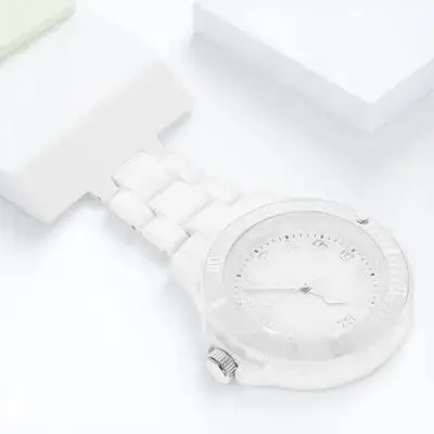 

1pc Night Luminous Pocket Waterproof Doctor Chest Glow Pointer Nursing Fob Watch Clip On Quartz Timepiece Portable Nurse Brooch