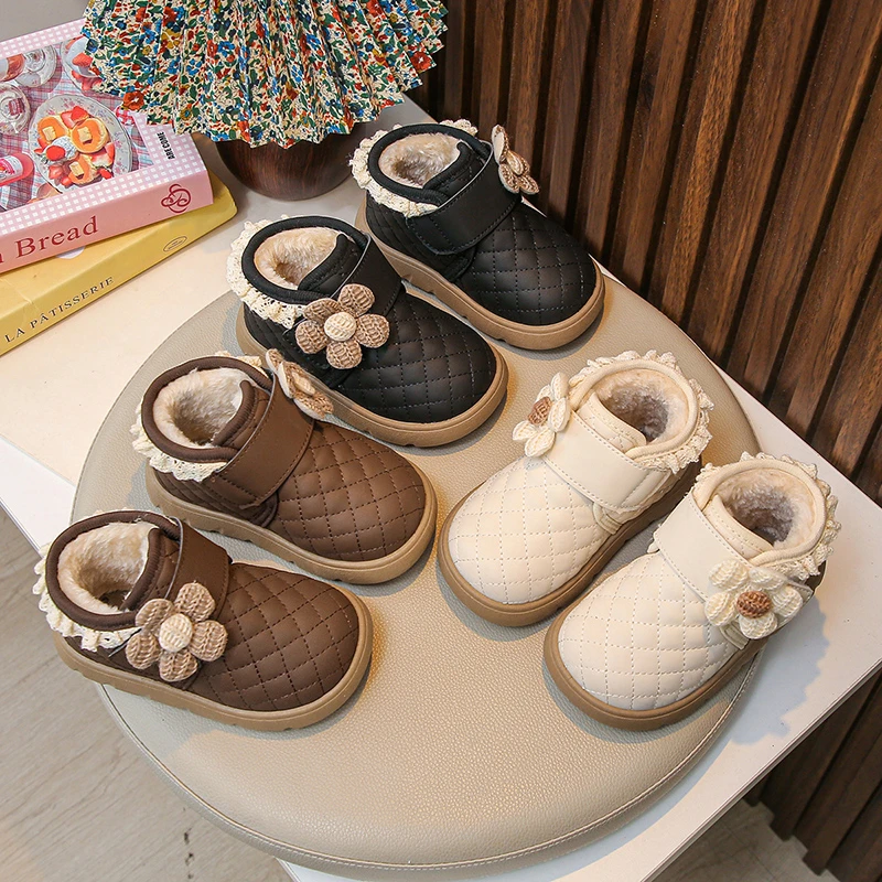 

Kids Ankle Boots with Sweet Flowers Soft Sole Girls Princess Boots Hook&loop 2025 New Children Short Boots Round Toes Suede Warm