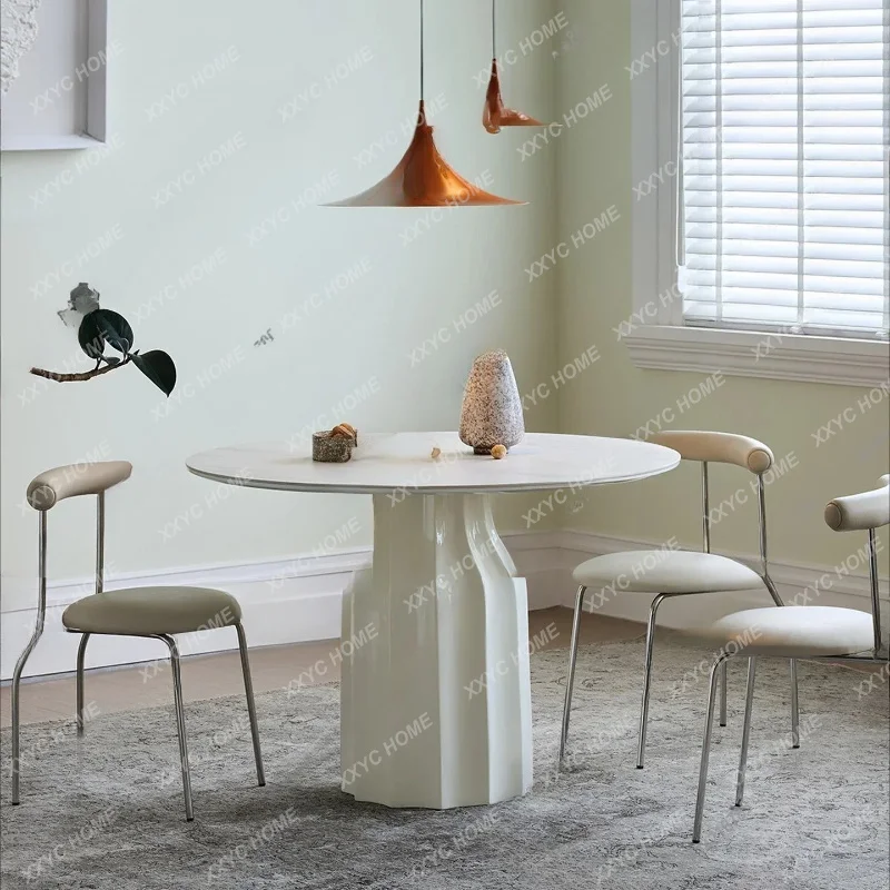 

Shell Dining Table Light Retro Solid Wood Round Dining Table Small Apartment Dining Table
