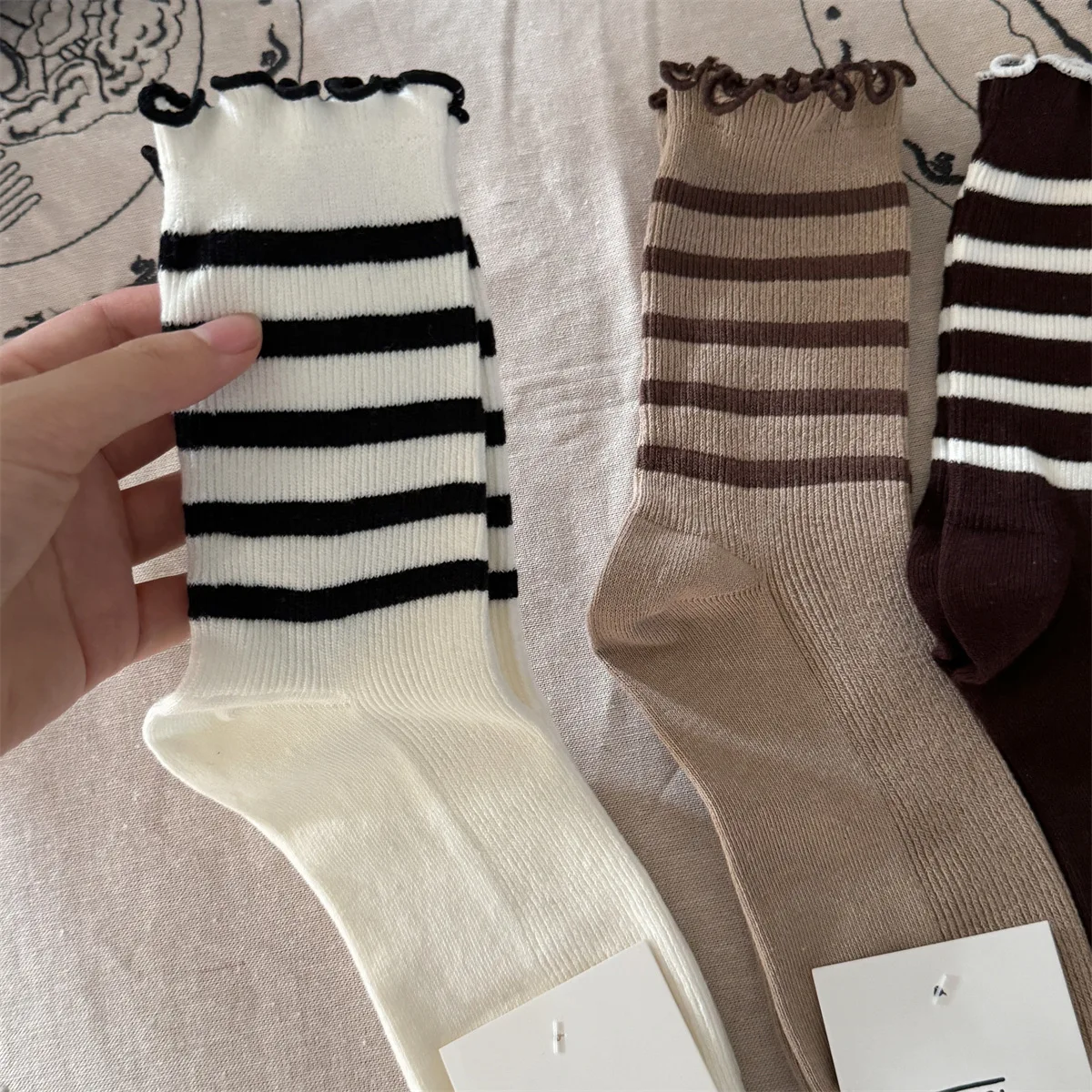 SP&CITY Contrast Color Middle Tube Knitted Socks Women's Winter Soft Striped Casual Socks Student Ruffle Korean Simple Socks