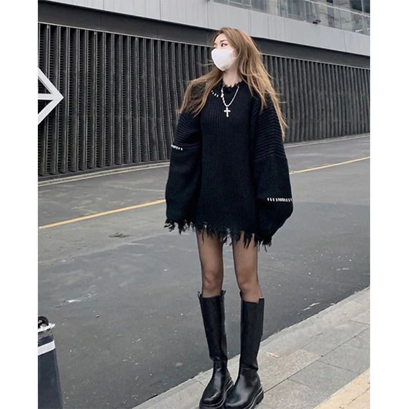 Y2K Tassel Ripped Sweater Women Streetwear Hole Jumpers Harajuku Gothic Oversized Knitted Pullovers Vintage Irregular Knitwear