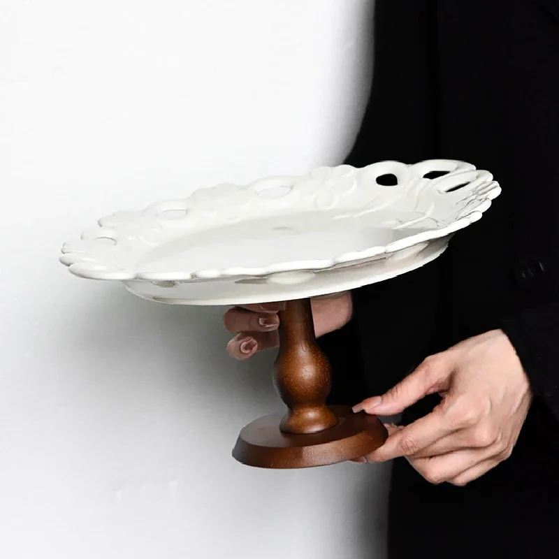 Wooden Foot Relief Fruit Bowl Antique Plate Afternoon Tea Posing French Garden High Cake Plate Dinner Plate Home Decoration