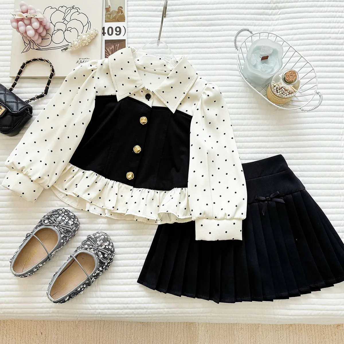 2026 Spring and Autumn New Girls' Suit Foreign Korean Version Polka Dot Lapel Shirt Pleated Skirt Two-piece Set